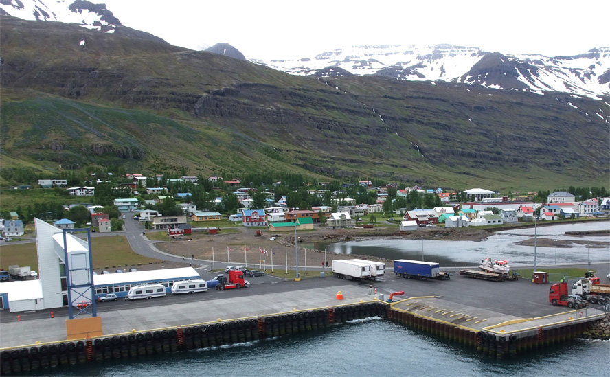 Ankunft in Seydisfjördur am 26.06.2008